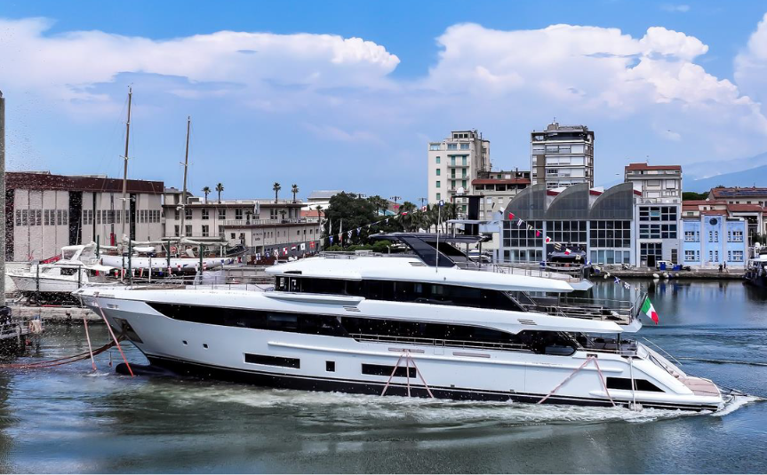 The Slipway Launch of the New Benetti Class 44m Marks the Beginning of a €100 Million Investment Plan by the Azimut|Benetti Group In Tuscany